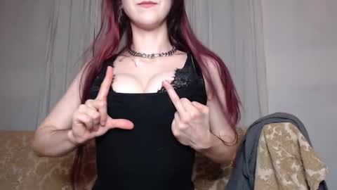 Snapshot of ivyrosiex chatting on 10.02.25 Ivy Rosie online show from 10.02.25