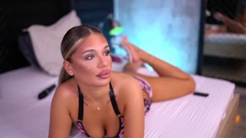 IvyRowa online show from 01.23.25