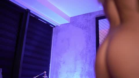 IvyRowa online show from 03.11.25