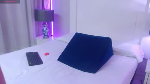 Ivy online show from 02.26.25