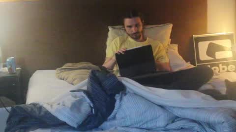 Snapshot of iwhitesmurf chatting on 11.25.25 iwhitesmurf online show from 11.25.25