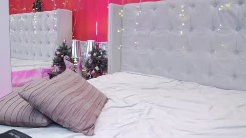 Maxim online show from 12.14.24