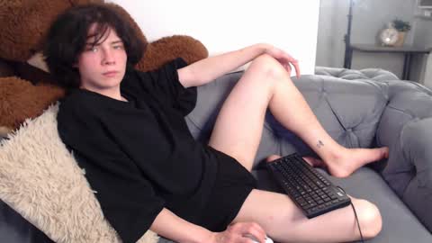 Maxim online show from 02.28.25