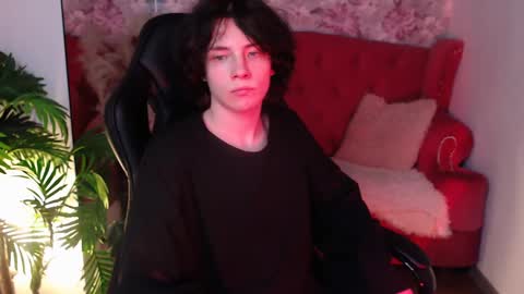 Maxim online show from 03.04.25