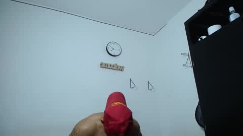 Snapshot of izaak_taylor7 chatting on 09.15.25 izaack online show from 09.15.25