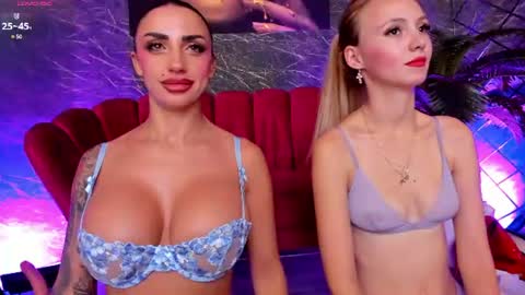 Snapshot of izabelatessa chatting on 07.15.26 izabelatessa online show from 07.15.26