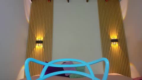 Snapshot of izelevans chatting on 02.10.26 izelevans online show from 02.10.26