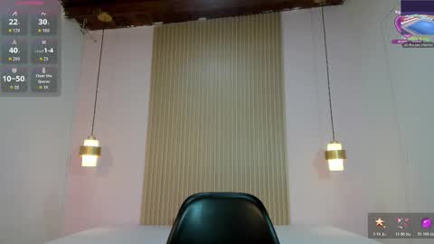 Snapshot of izelevans chatting on 02.23.26 izelevans online show from 02.23.26