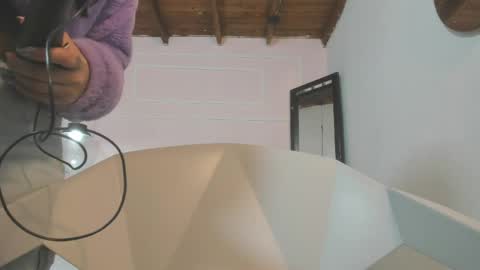 izelevans online show from 04.06.26