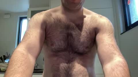 Izylduur online show from 01.14.26