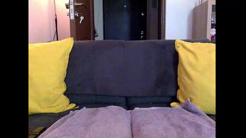 izzy53220 online show from 10.28.25