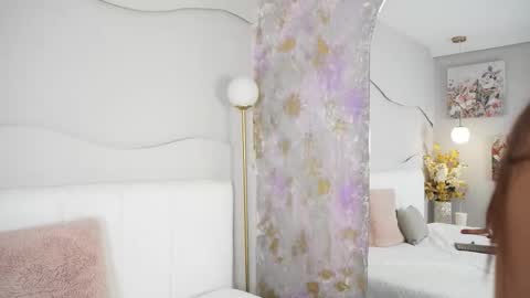 Izzy Hot  online show from 01.16.26