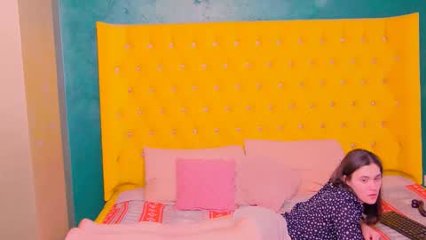 izzymonroey online show from 01.18.26