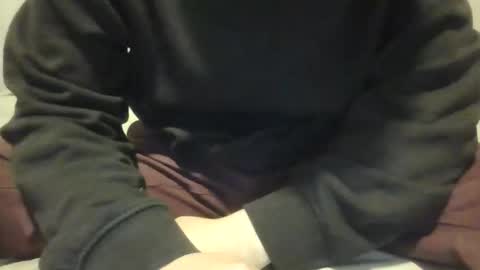 Snapshot of j24781043 chatting on 12.04.25 ShyAlexX online show from 12.04.25