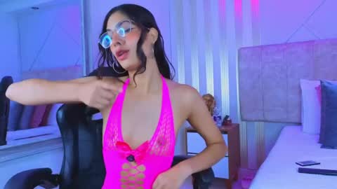 j_belle_ online show from 04.21.26