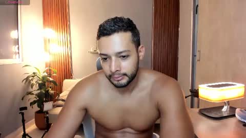 Snapshot of j_calix chatting on 06.10.26 Calix Independient model Insta and twt Calixsnake online show from 06.10.26