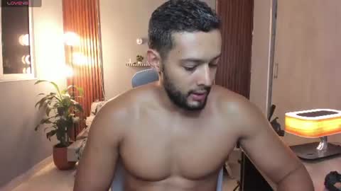 Calix  Independient model Insta and twt Calixsnake online show from 07.01.26