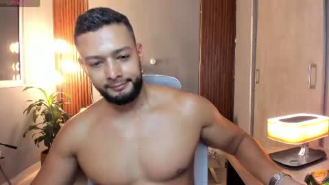 Calix  Independient model Insta and twt Calixsnake online show from 07.07.26