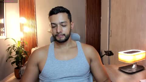 Calix  Independient model Insta and twt Calixsnake online show from 08.01.26