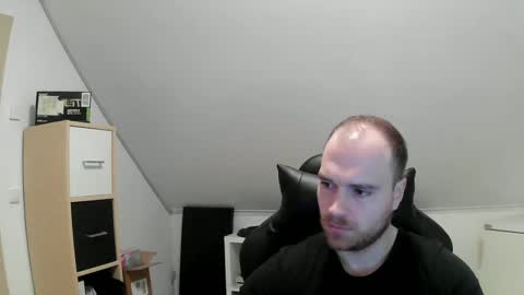 Snapshot of j_german783377 chatting on 12.11.24 here4y online show from 12.11.24