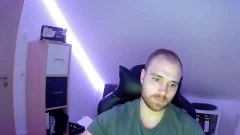 Snapshot of j_german783377 chatting on 12.19.24 here4y online show from 12.19.24