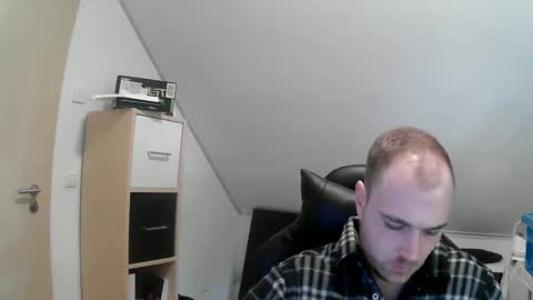 Snapshot of j_german783377 chatting on 01.11.25 here4y online show from 01.11.25