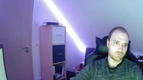 Snapshot of j_german783377 chatting on 02.17.25 here4y online show from 02.17.25