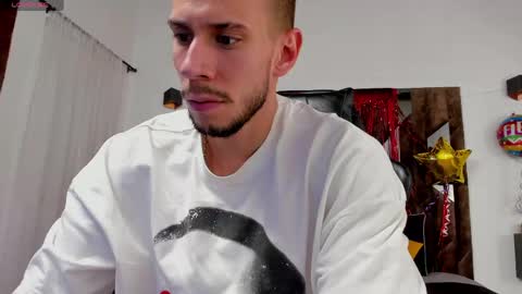 Snapshot of j_king__ chatting on 05.03.26 J King online show from 05.03.26