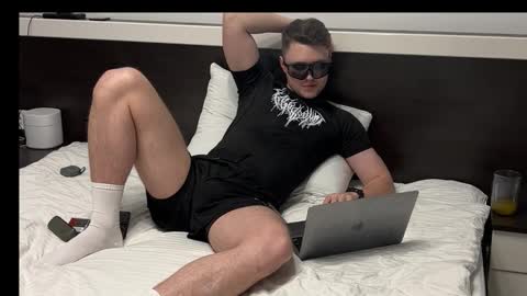 j_lyle_x online show from 11.14.25