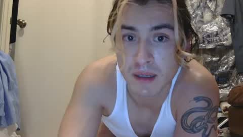 Snapshot of j_tayjo chatting on 07.13.26 j_tayjo online show from 07.13.26