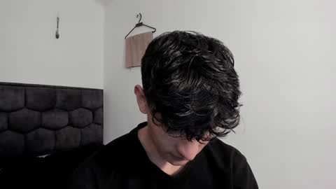 Noah online show from 01.04.25