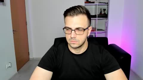 Snapshot of jace_thorne chatting on 10.01.25 Jace online show from 10.01.25