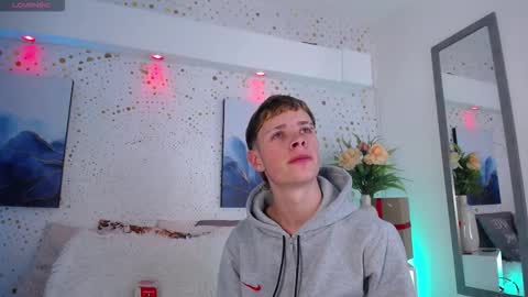 Snapshot of jack_frosst_ chatting on 01.11.26 JACK online show from 01.11.26