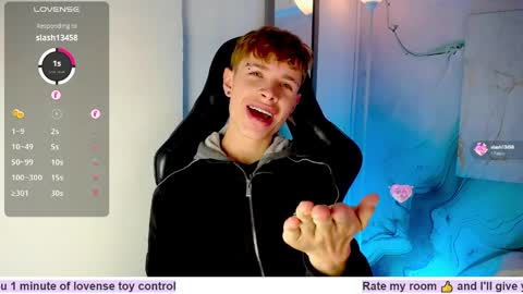 Snapshot of jack_frosst_ chatting on 04.10.26 JACK online show from 04.10.26