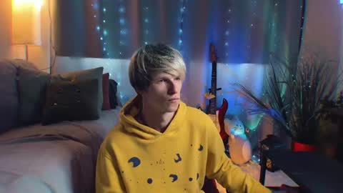 Snapshot of jack_frozt chatting on 04.24.26 brestonsweet online show from 04.24.26