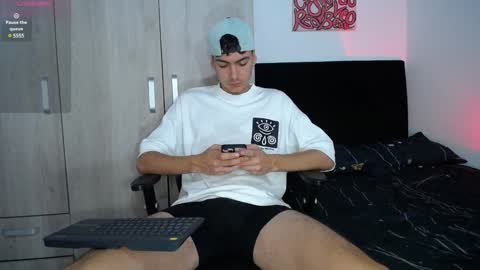 Snapshot of jack_norizz chatting on 02.05.25 INDEPENDENT MODEL online show from 02.05.25