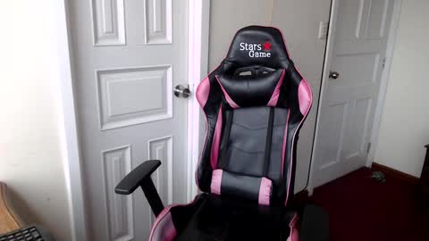 Snapshot of jackecuador chatting on 10.06.25 Jack online show from 10.06.25