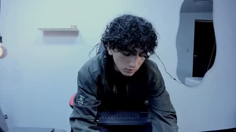 Snapshot of jackestaylor chatting on 09.14.25 Jackes Taylor online show from 09.14.25