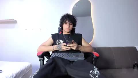 Snapshot of jackestaylor chatting on 03.26.26 Jackes Taylor online show from 03.26.26