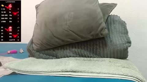 Snapshot of jackie_williams chatting on 10.23.25 Jackie online show from 10.23.25