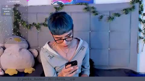 Snapshot of jacks_hotter chatting on 05.18.26 Jackson online show from 05.18.26