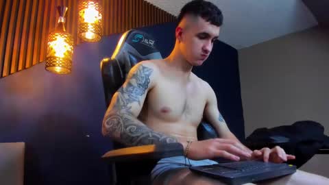 Jackson Olsen online show from 03.06.25