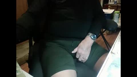 Snapshot of jacktoome383324 chatting on 12.17.25 jacktoome383324 online show from 12.17.25