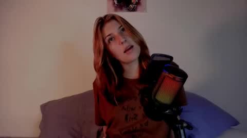 Linda Sofia help me get to 100 thumbs up online show from 02.22.25