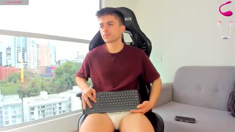 JACOB FERRER online show from 03.12.26