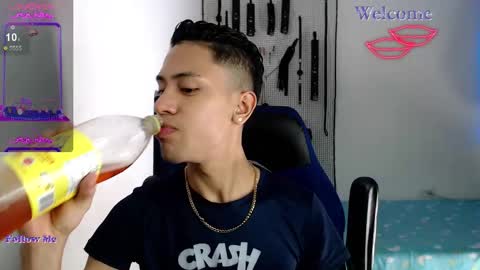 Snapshot of jacob_wolf_xxx chatting on 10.26.25 jacob online show from 10.26.25