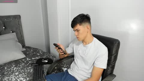 Snapshot of jacobb_lee chatting on 12.27.24 Jacob Lee online show from 12.27.24