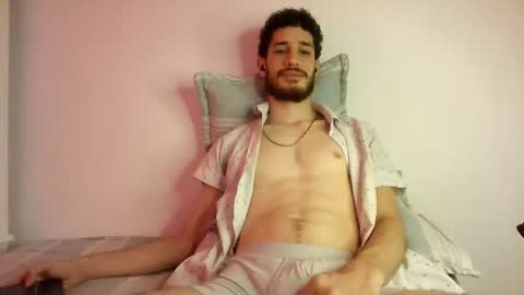 Snapshot of jacobmurphy2103 chatting on 10.24.25 JACOB ROBIN online show from 10.24.25