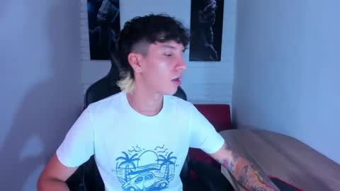 Snapshot of jacobo__parker21 chatting on 01.14.25 jacobo parker online show from 01.14.25