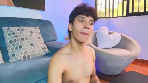 Snapshot of jacobo__parker21 chatting on 02.17.25 jacobo parker online show from 02.17.25